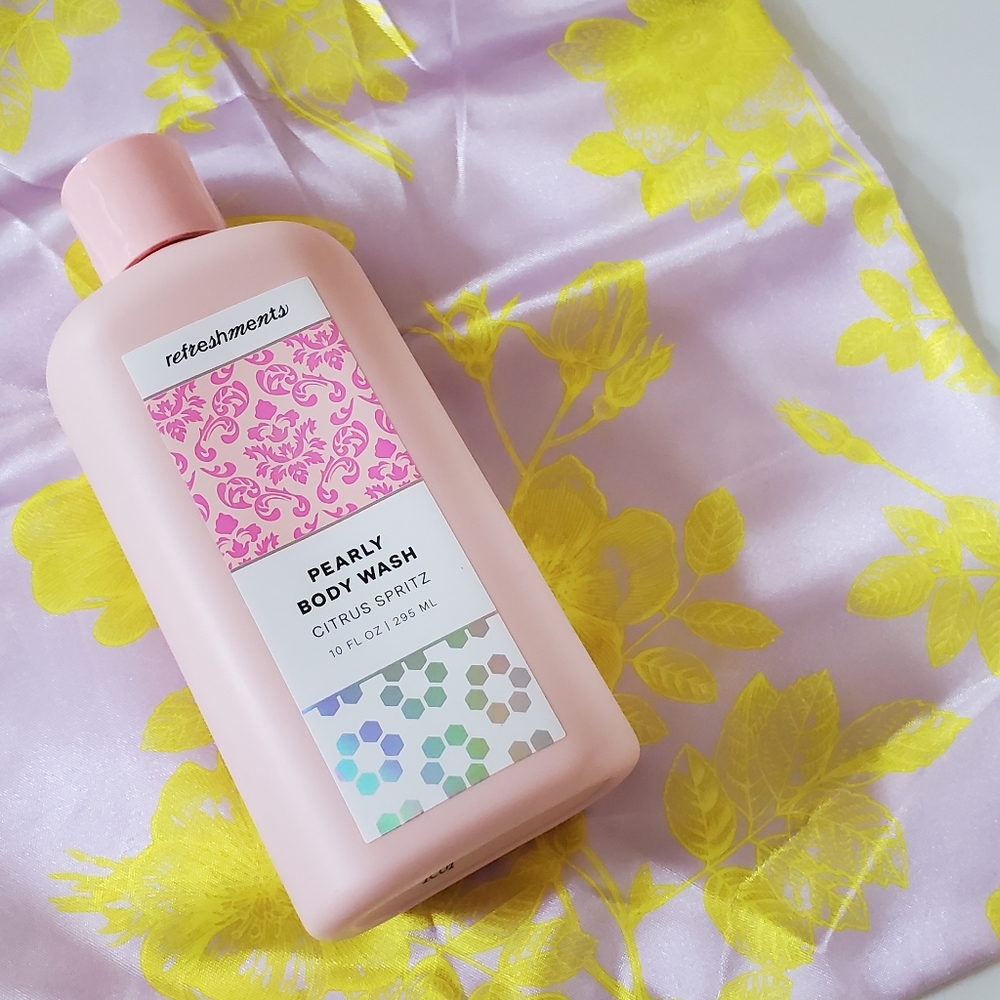 NEW Refreshments Citrus Spritz Vegan Pearly Body Wash Satin Storage Travel Bag